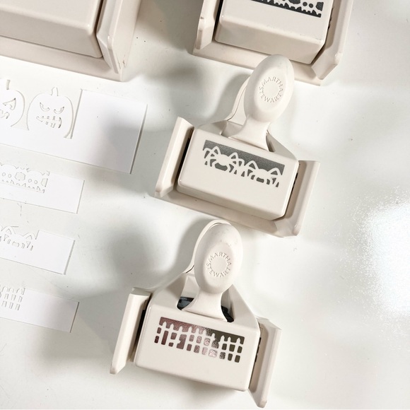 Martha Stewart Crafts Halloween Border Paper Punches Pumpkin Fence Spider Skull - Picture 10 of 16